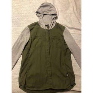 The Northface lightweight jacket